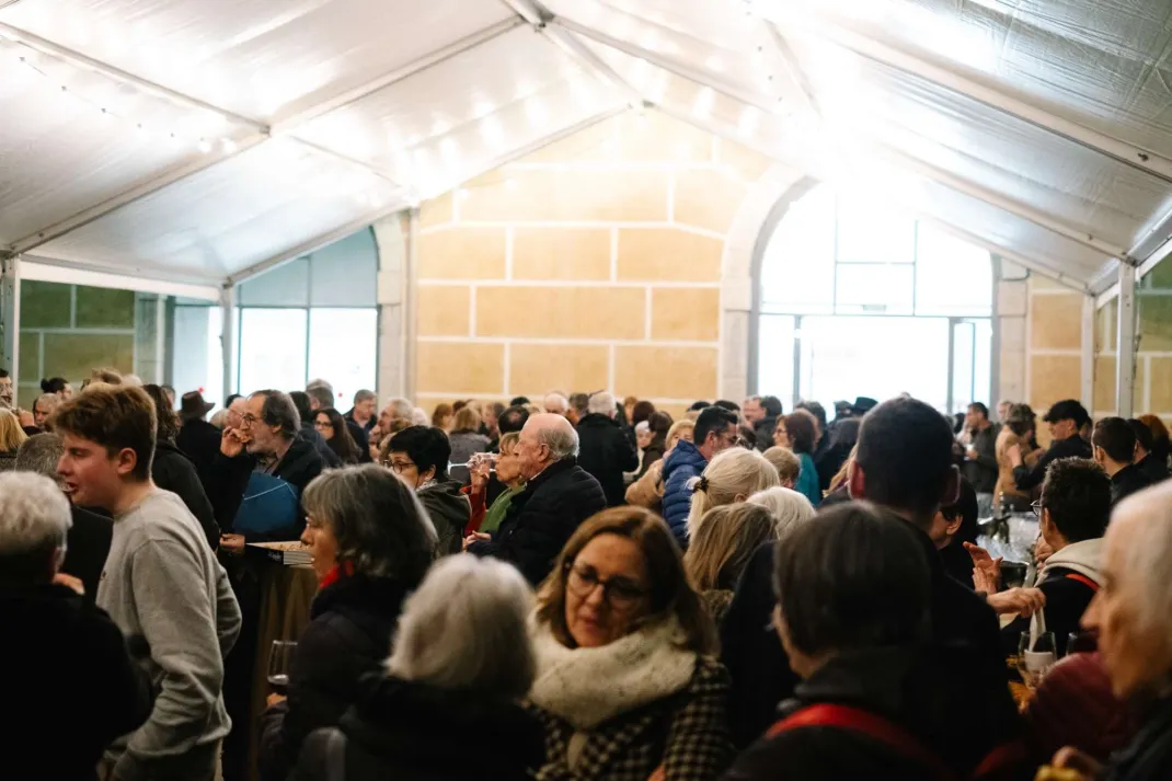 Inauguració 120 artistes. Fons d'art de la Fundació Valvi | © Jan Padilla Inauguració 120 artistes. Fons d'art de la Fundació Valvi | © Jan Padilla