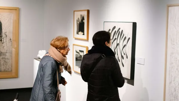 120 artistes. Fons d'art de la Fundació Valvi | © Jan Padilla 120 artistes. Fons d'art de la Fundació Valvi | © Jan Padilla